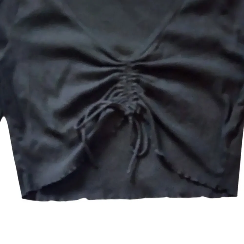 H&M Womens Long Sleeve Crop Top Size XL Black Ruched Drawstring Front Pullover